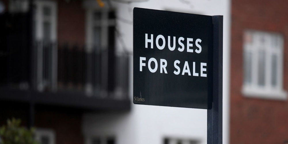 Are estate agents regulated
