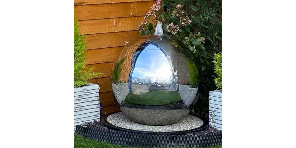 Crocus Stainless steel sphere water feature