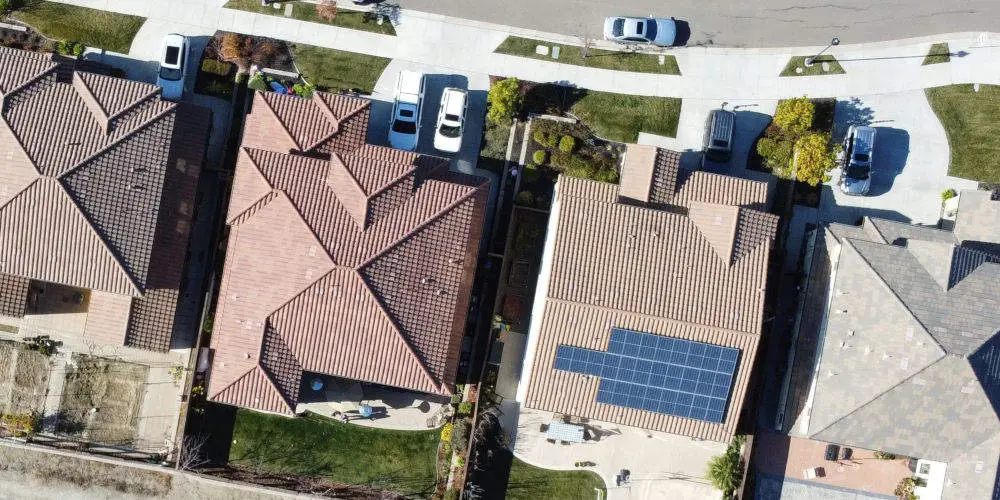 Do solar panels increase home value