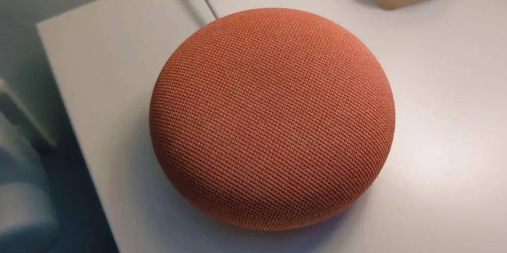 Google Nest Mini orange problems