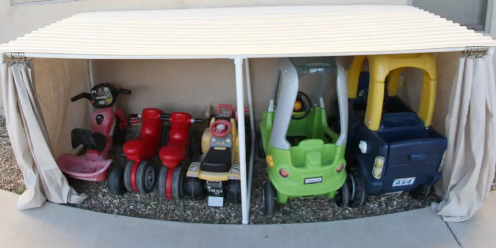 Outdoor Toy Car garage Mom Endeavors