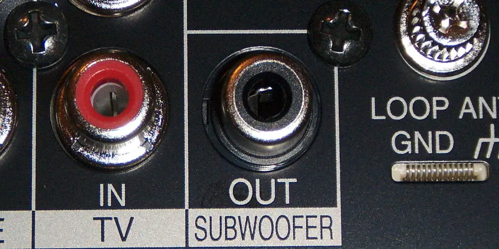 Subwoofer output av receiver
