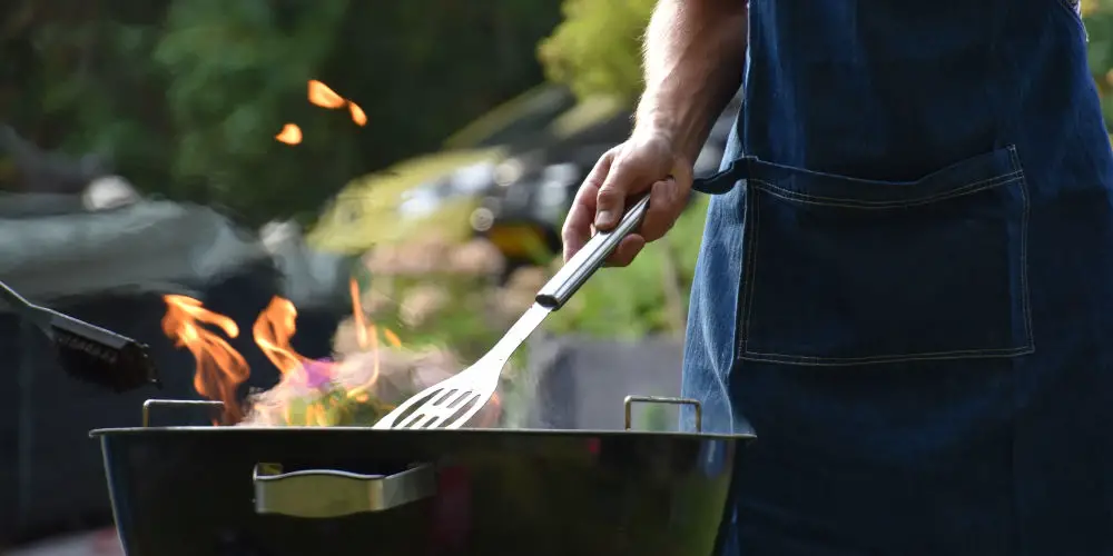 How to light a BBQ regardless of the weather!