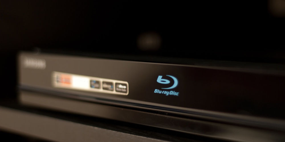 region free DVD or Blu-ray player