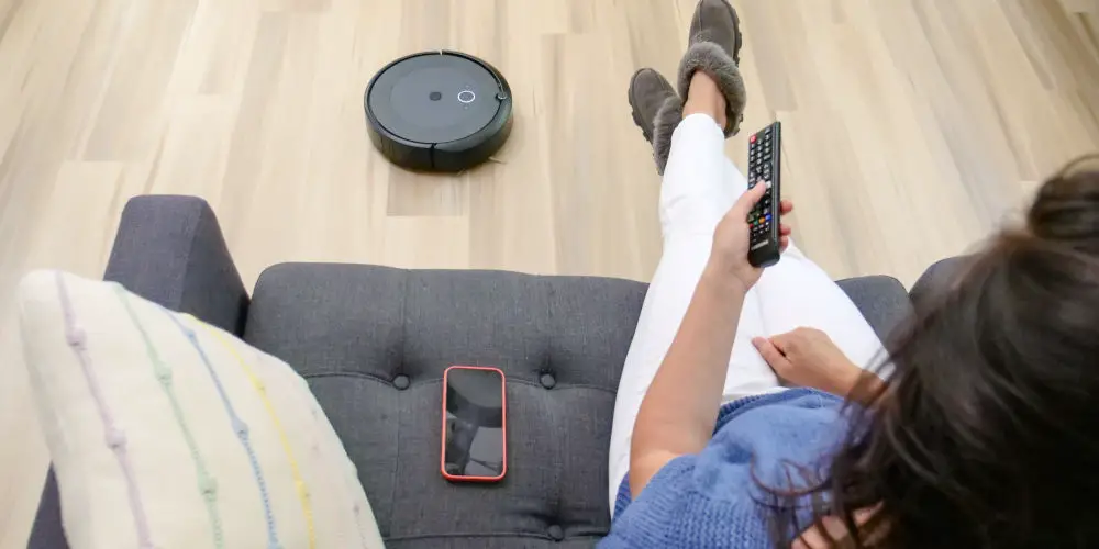what is a smart home hub